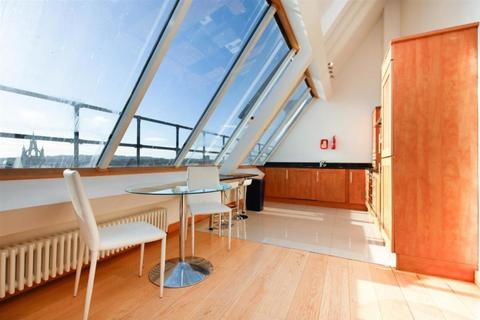2 bedroom block of apartments to rent, Apartment 4c Murton House, 74 Grainger Street, Newcastle upon Tyne