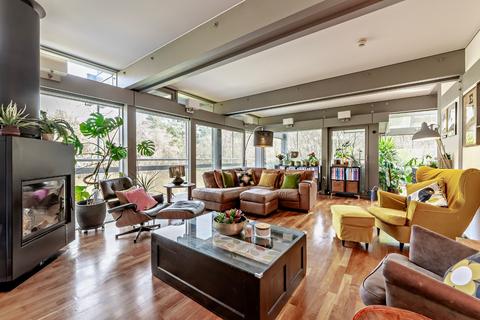 5 bedroom detached house for sale, Woodside, Chilworth, Southampton, Hampshire