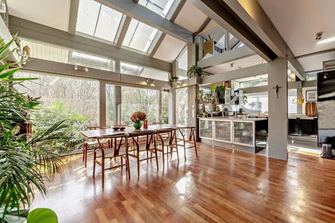5 bedroom detached house for sale, Woodside, Chilworth, Southampton, Hampshire