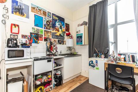 1 bedroom in a house share to rent, Powis Grove, Brighton