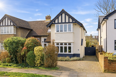 3 bedroom semi-detached house for sale, Hazelwood Drive, Hertfordshire AL4