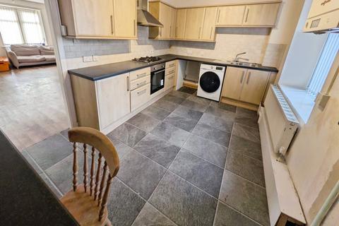 3 bedroom end of terrace house for sale, Shaw Lane, Sowerby Bridge HX6