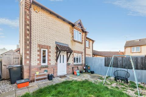 1 bedroom end of terrace house for sale, Archer Close, Swindon