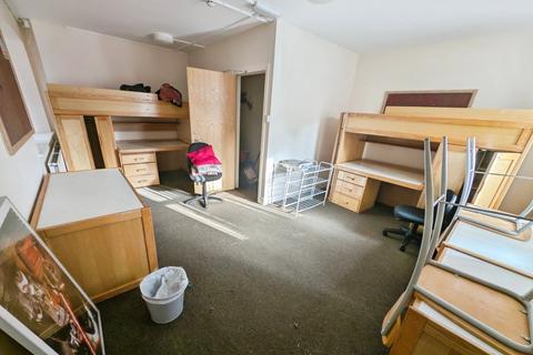 3 bedroom end of terrace house for sale, Shaw Lane, Sowerby Bridge HX6