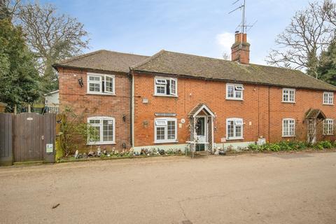 undefined, Cliff Lane, Ipswich