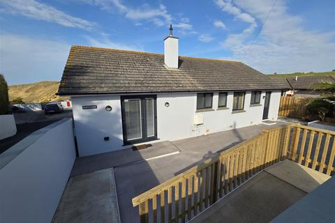 3 bedroom detached bungalow to rent, Holywell Bay