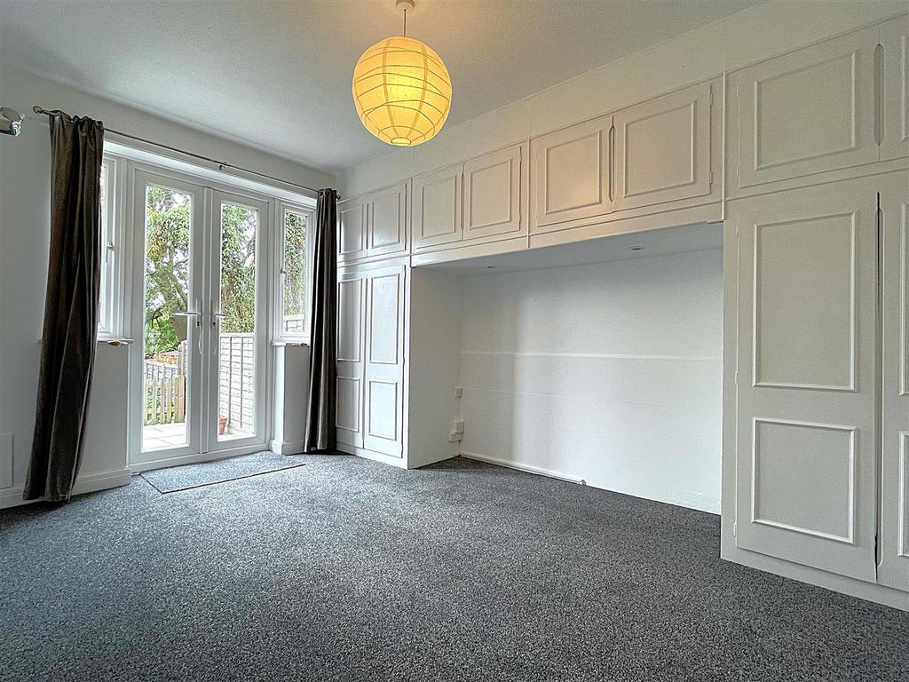 Bedroom1.jpg