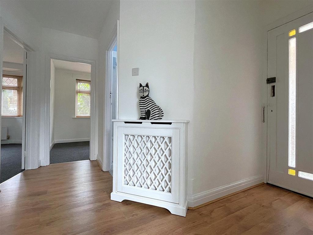 Hallway.jpg