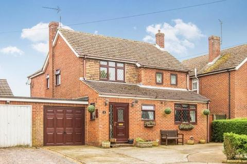 4 bedroom detached house for sale, Laburnum Grove, Banbury