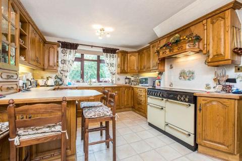4 bedroom detached house for sale, Laburnum Grove, Banbury