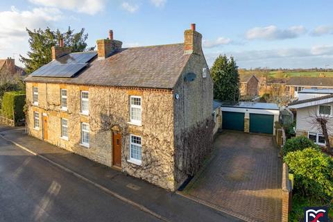 undefined, High Street, Potterspury NN12