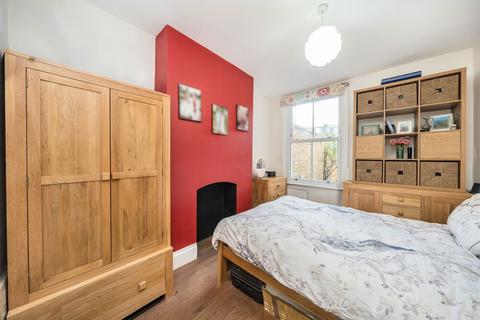 1 bedroom flat for sale, Scholars Road, London SW12