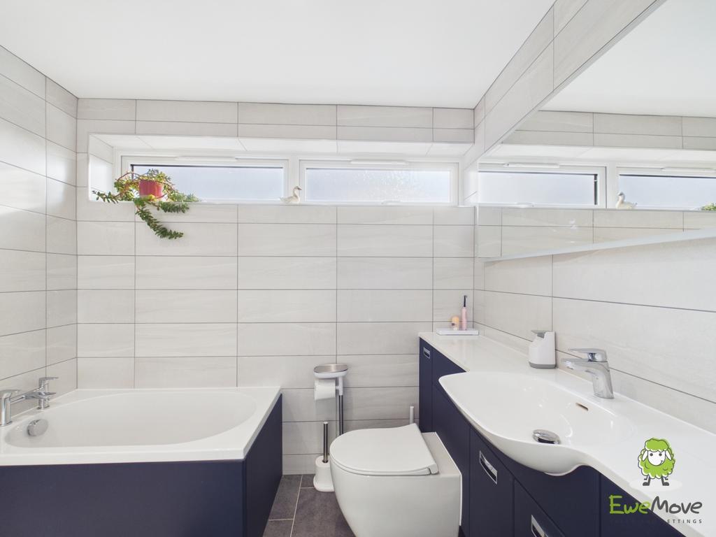 Ewe Move Estate Agents - 82 Windermere Avenue - Bat