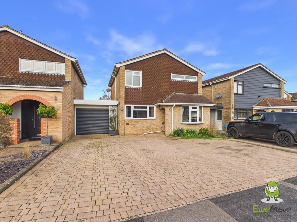 Ewe Move Estate Agents - 82 Windermere Avenue - Par