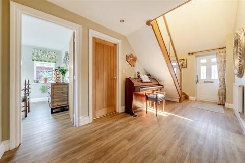 undefined, Brook Street, Aston Clinton, Aylesbury
