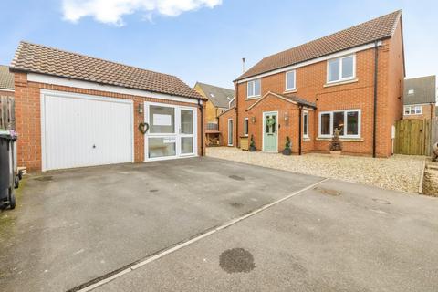4 bedroom detached house for sale, Cupola Close, Lincoln LN6