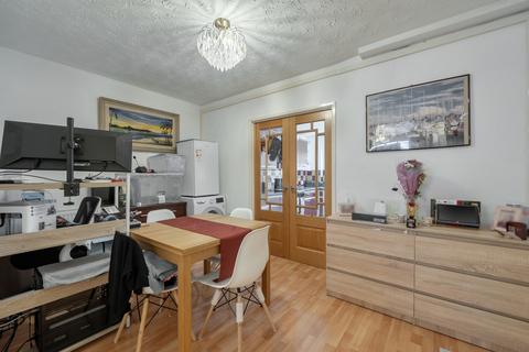 3 bedroom terraced house for sale, Muirfield Close, Watford, Hertfordshire