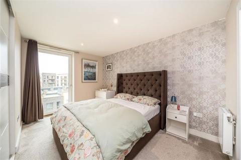 2 bedroom flat for sale, Handley Drive, London SE3
