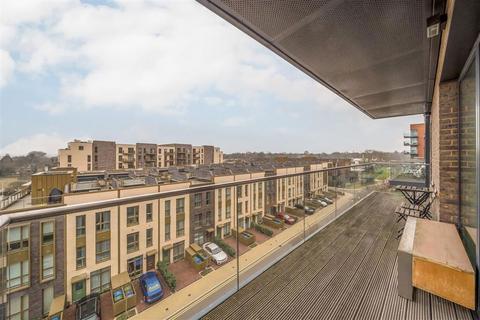 2 bedroom flat for sale, Handley Drive, London SE3