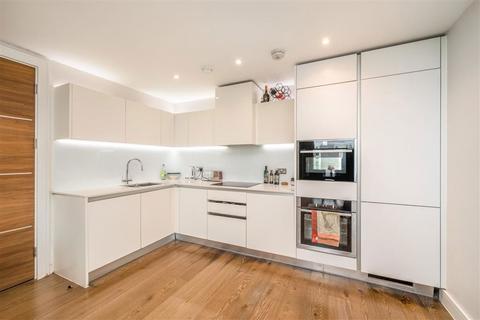 2 bedroom flat for sale, Handley Drive, London SE3