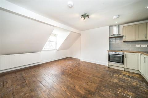 2 bedroom flat to rent, Pepys Road, London SE14