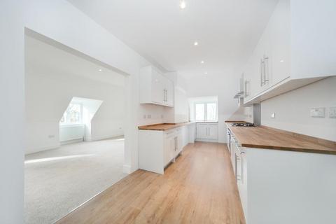 3 bedroom flat to rent, Rosecroft Avenue, Hampstead NW3