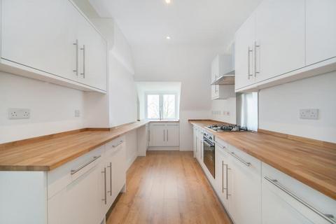 3 bedroom flat to rent, Rosecroft Avenue, Hampstead NW3