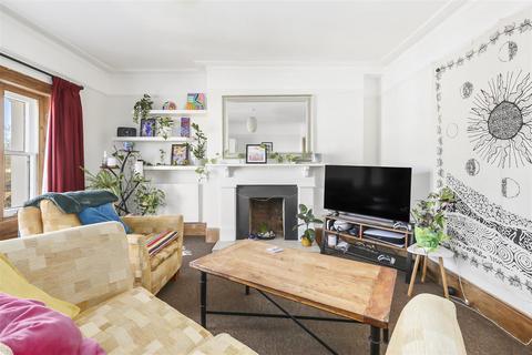 2 bedroom flat for sale, Tollington Park, Finsbury Park