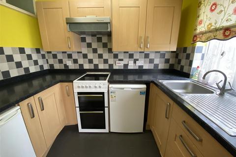 1 bedroom apartment for sale, Portland Close, Romford