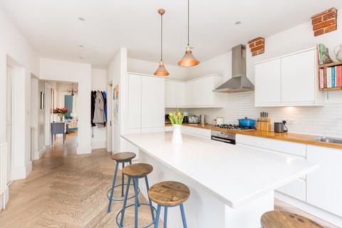 4 bedroom semi-detached house for sale, Upper Tilehouse Street, Hitchin SG5