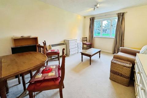 2 bedroom flat to rent, Kenton Road, Blenheim Court, HA3