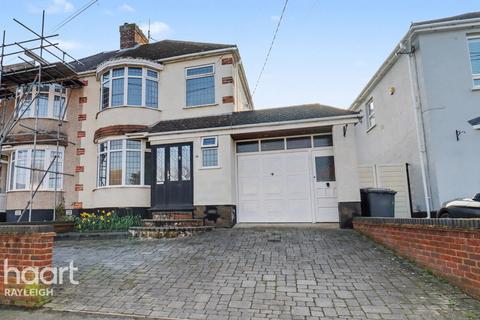 undefined, Castle Road, Rayleigh