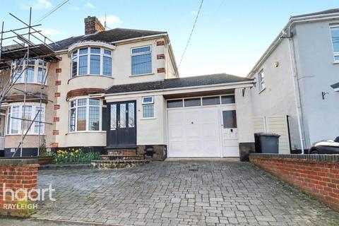 undefined, Castle Road, Rayleigh