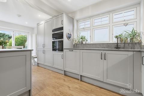 undefined, Cherrybrook, Southend-on-sea, SS1 3