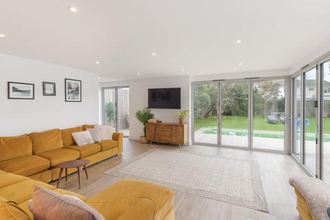 4 bedroom bungalow for sale, Port Soif Lane, Vale, Guernsey