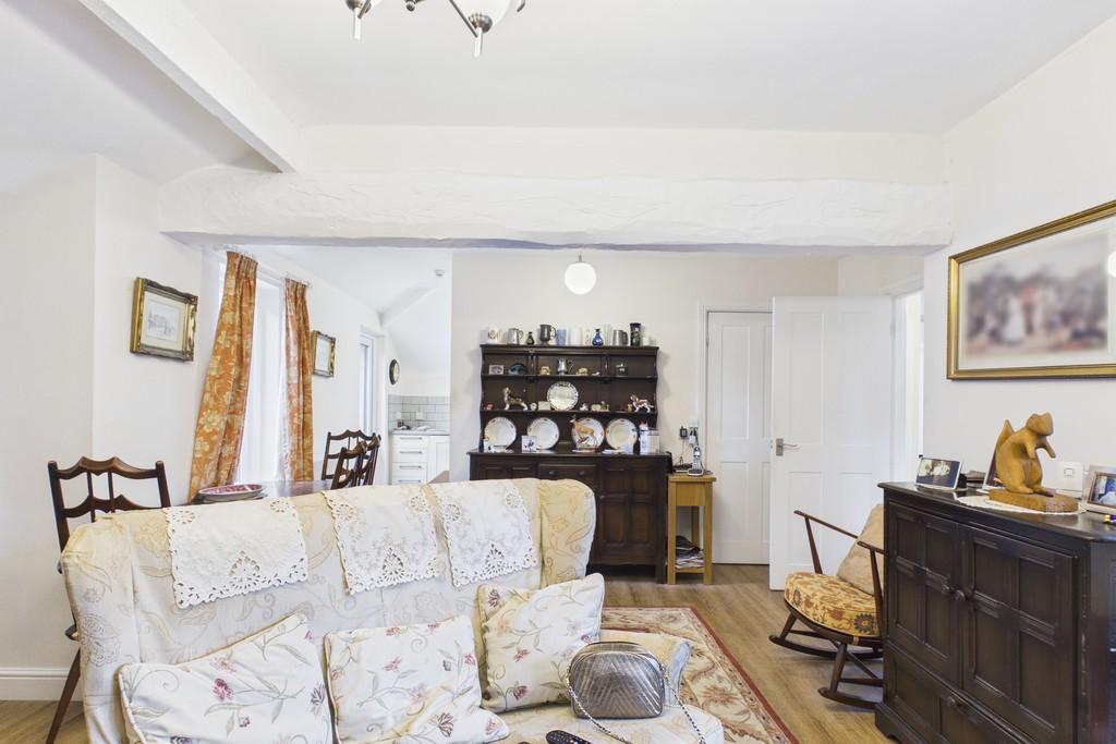 Living/dining room