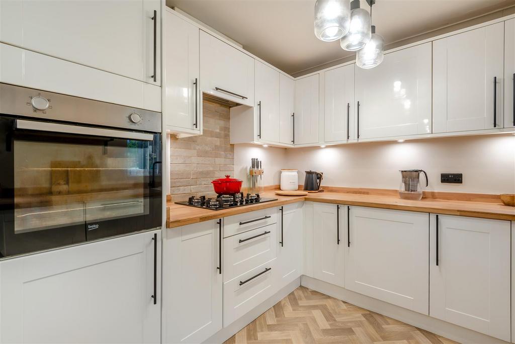 8681753-interior33.jpg