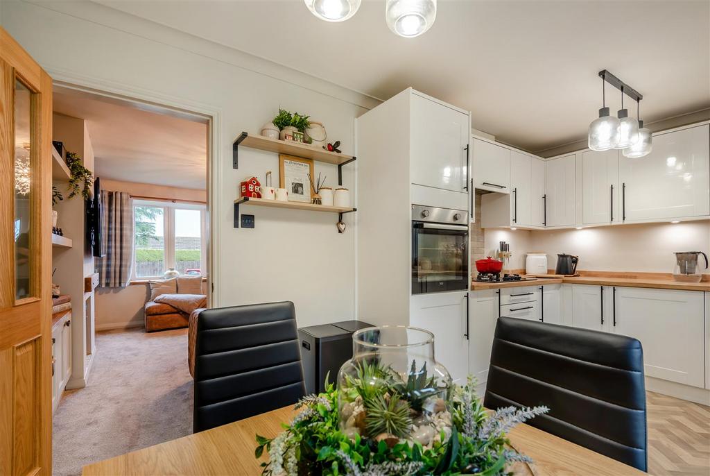 8681753-interior39.jpg