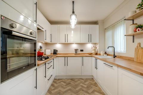 4 bedroom semi-detached house for sale, Mapleton Way, Sutton-in-Ashfield