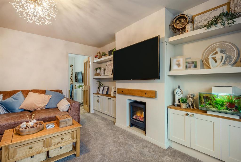 8681753-interior28.jpg