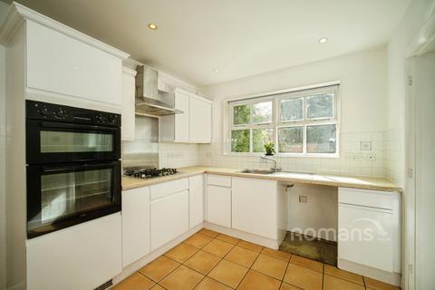 undefined, Richmond Close, Farnborough, Hampshire, GU14