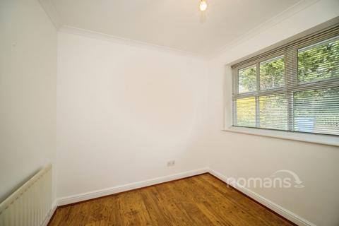undefined, Richmond Close, Farnborough, Hampshire, GU14
