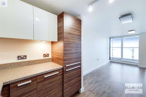 2 bedroom apartment to rent, The Green, Southall, UB2