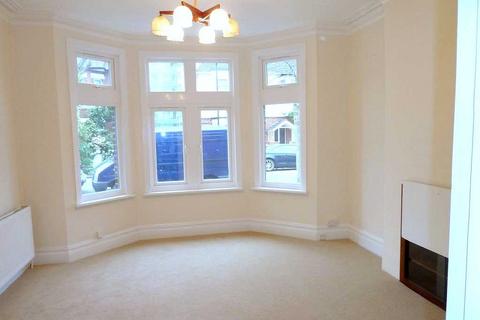 1 bedroom apartment to rent, Craven Avenue, Ealing