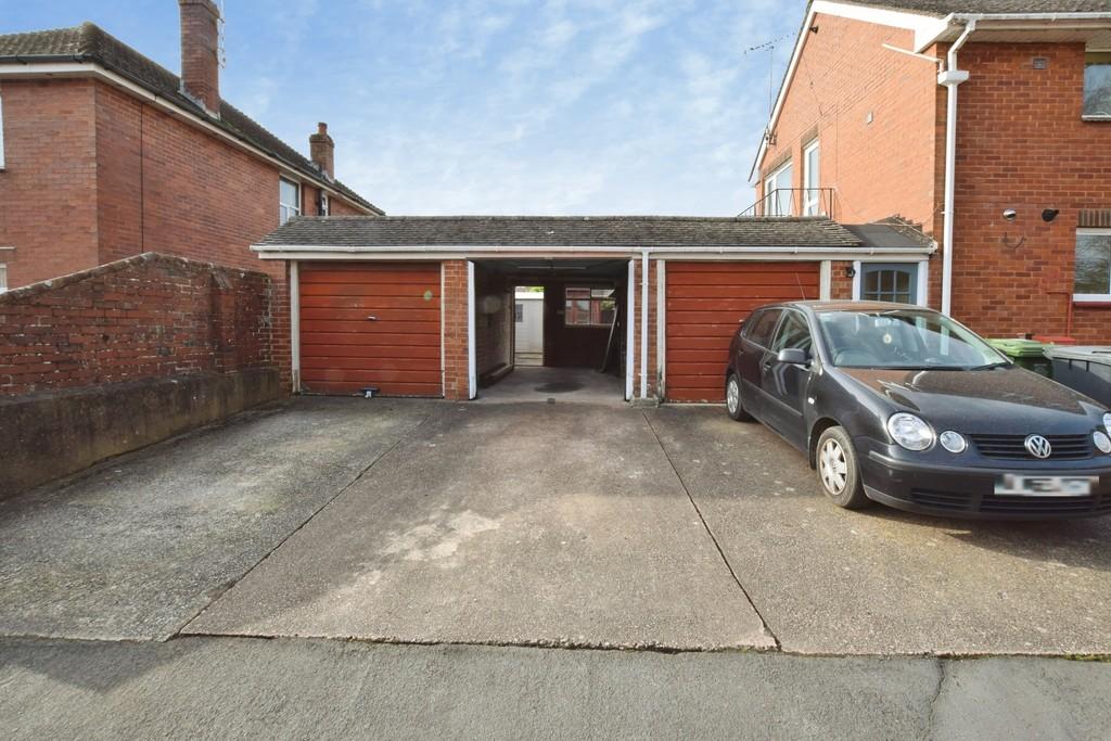 C8f6d1d3-DSC 0639 edited 20 Gott 20garage
