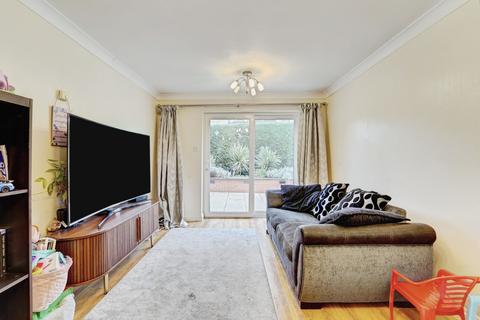 2 bedroom apartment for sale, De Parys Avenue, Bedford MK40