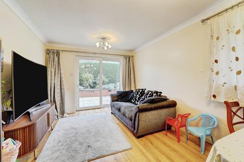 2 bedroom apartment for sale, De Parys Avenue, Bedford MK40
