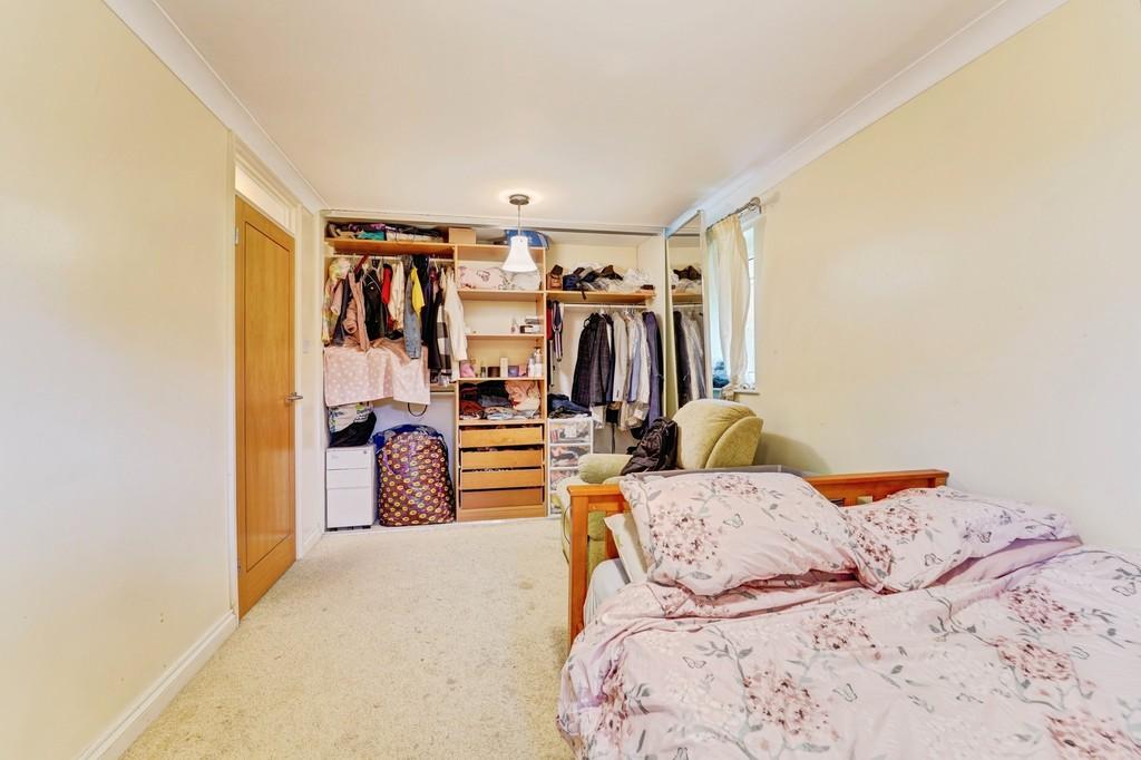 Bedroom1shot4