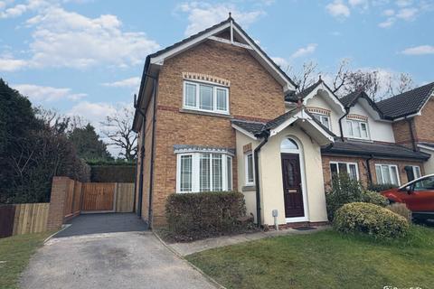 3 bedroom end of terrace house for sale, Westminster Close, Middlewich
