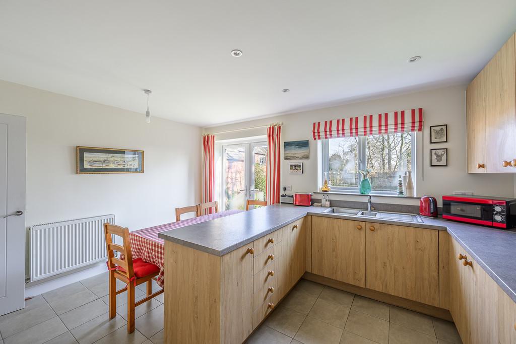 Kitchen Breakfast Area
